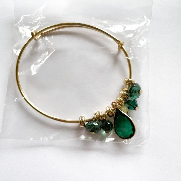 2 New AVON Bracelets: Precious Charms Birthstone Emerald Gold Turquoise Stretch - Picture 5 of 8